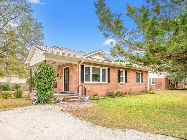 324 Edgewood Circle, Conway, SC 29527