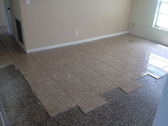 3rd image of 3512 Flagan Ave