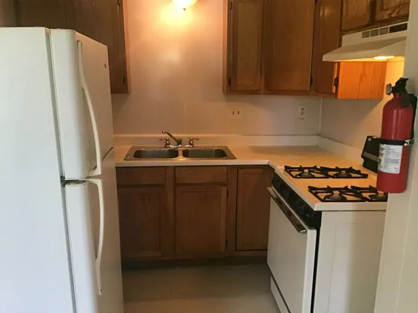 7811 W Hampton Ave, 7811 W Hampton Ave #4, Milwaukee, WI 53218