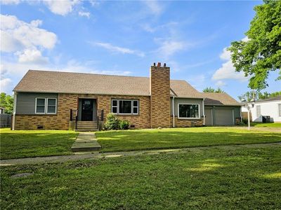 107 W Poplar St, El Dorado Springs, MO, 64744
