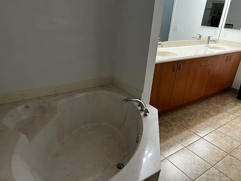3535 NW 14th Ct — Photo 18