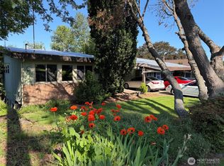 7949 20th Avenue SW, Seattle, WA 98106