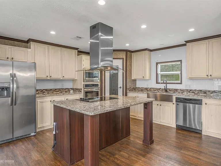 132 Nelson Dr — Photo 7