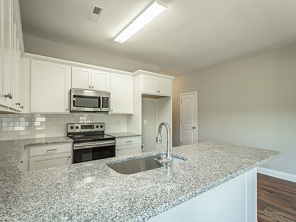 2nd image of 214 Norman Ln