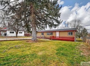 228 McKinley St, American Falls, ID 83211
