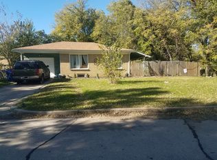 2625 S El Rancho Rd, Wichita, KS 67216