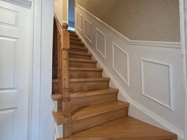 309 Harewood Blvd #UPPER — Photo 2