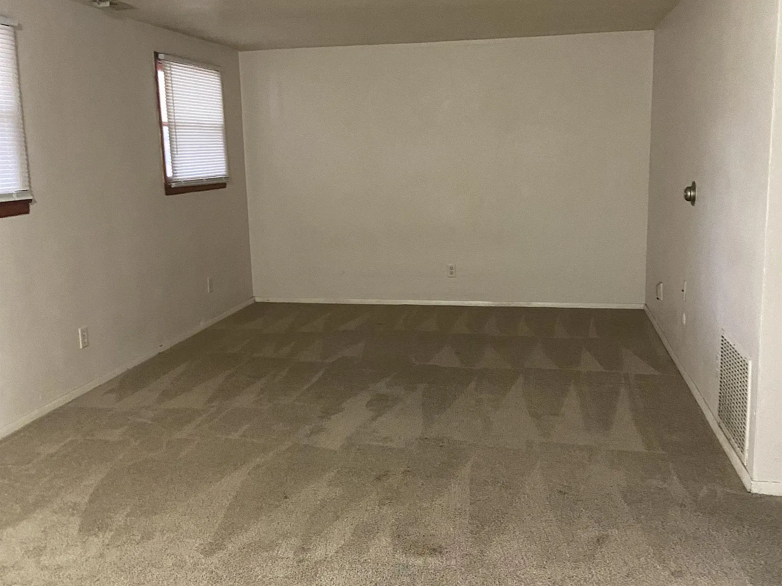 403 Ellen Ave. - 5 — Photo 2