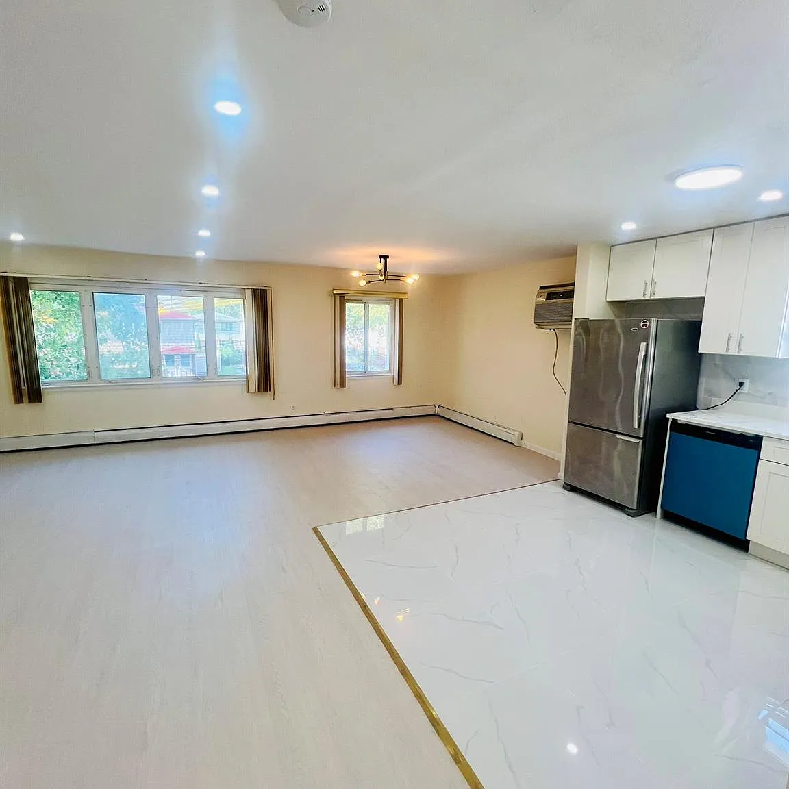 3 bed, 1.5 bath, 1150 sqft, $3,300 — Photo 3