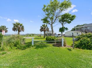 258 Swan Point Rd, Sneads Ferry, NC 28460