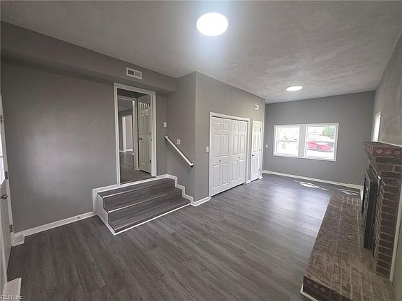 3rd image of 536 Southgate Ave