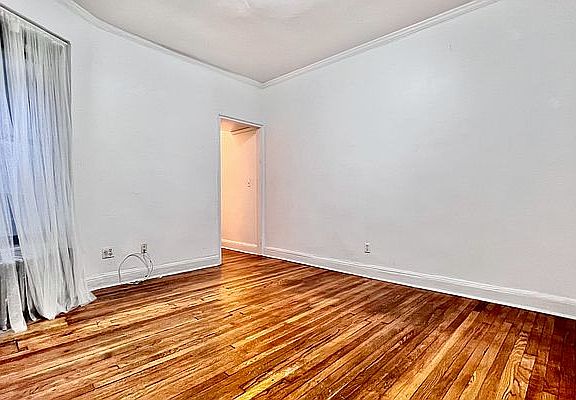 4th image of 491 Amsterdam Ave #2C