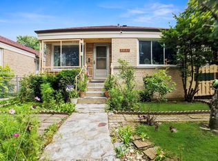 5651 N Jersey Ave, Chicago, IL 60659