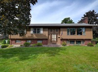 30 Duncan Rd, Manchester, CT 06040