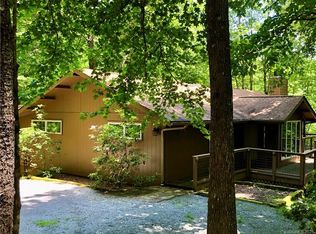 35 Big Pine Ln, Brevard, NC 28712