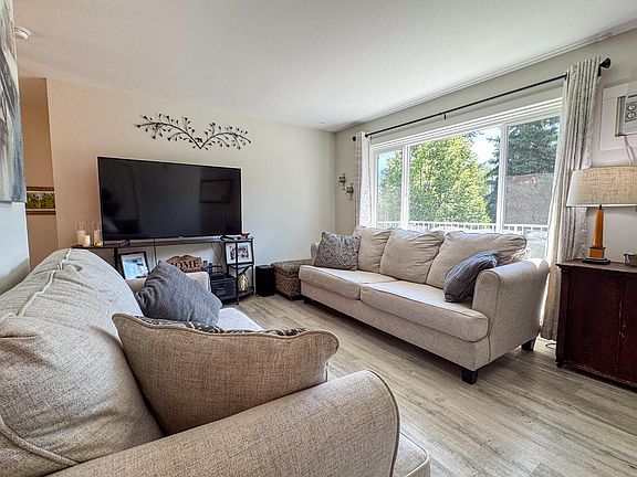 2nd image of 1047 Middleton Way Unit 213