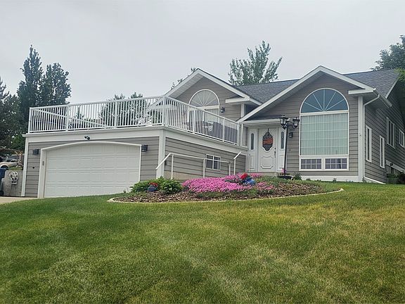 2nd image of 309 29th Ave NE