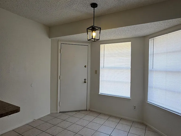 3005 Barkarian Pl — Photo 14