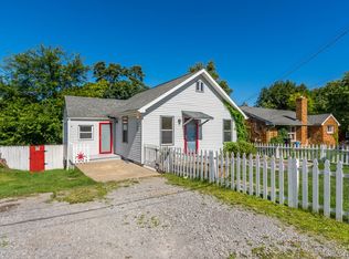 1886 Beechford Ave, Coraopolis, PA 15108