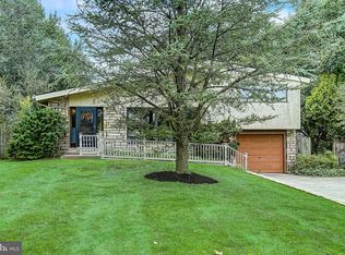 1642 Sylvan Dr, Blue Bell, PA 19422