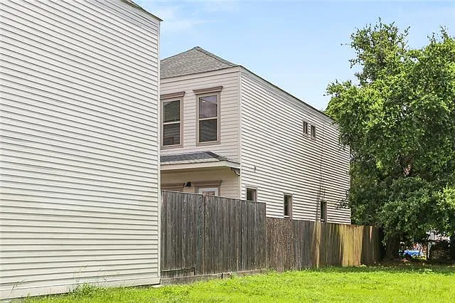 2 bed, 2.5 bath, 1175 sqft, $1,900 — Photo 3