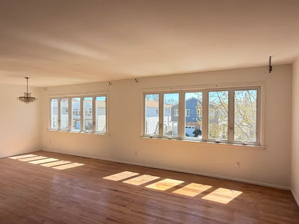 35 Jaffe St, Staten Island, NY