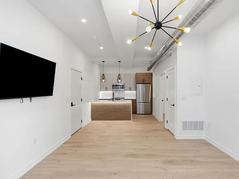 1224 Chancellor St #A — Photo 8