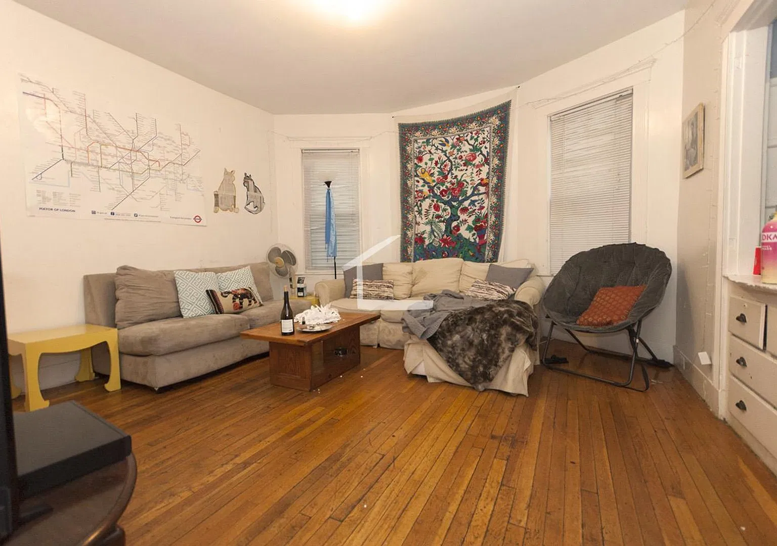 Large Unit in Allston, Steps from BU Campus, Eat-in Kitchen, Deck, Laundry on a Site, Parking — Photo 1