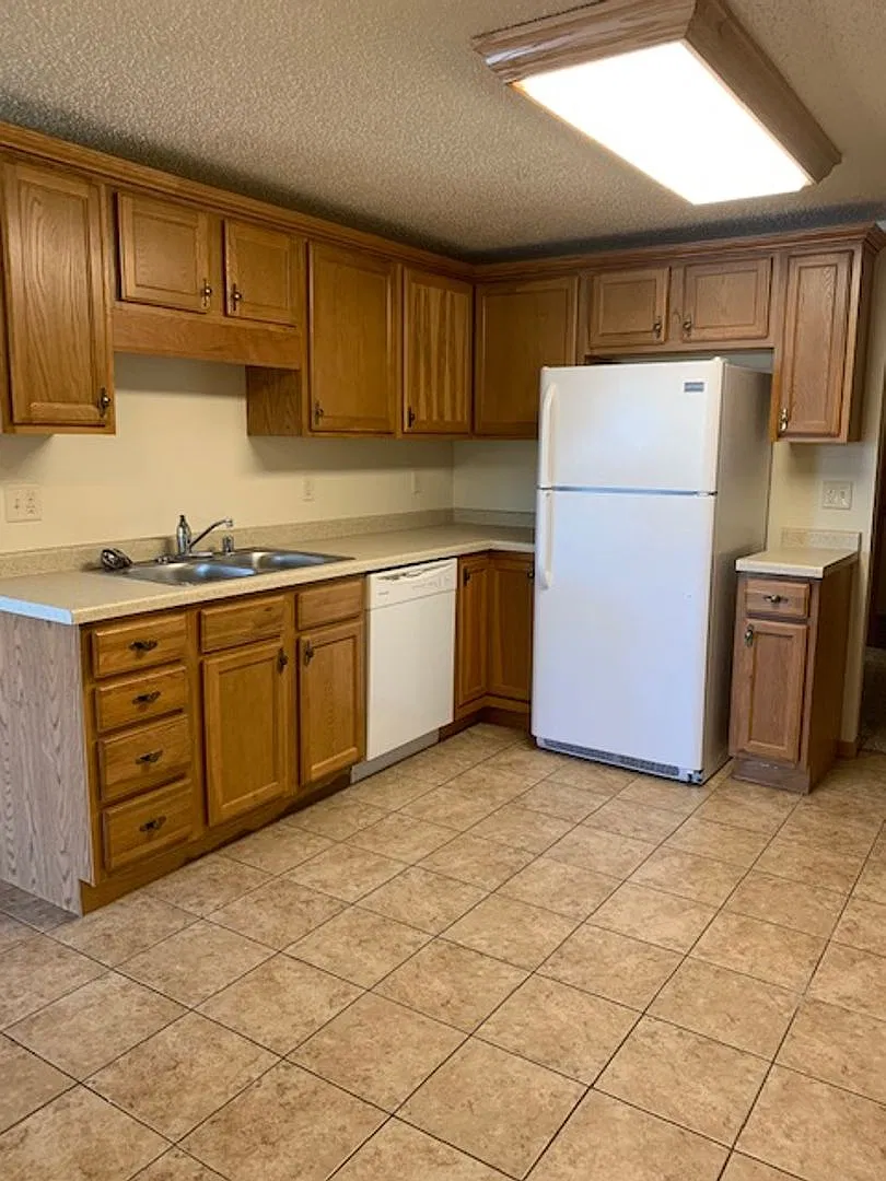 Bluffview Apartments — Photo 2