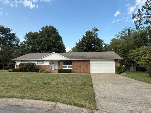 820 Sha Wa Ct, Murray, KY 42071