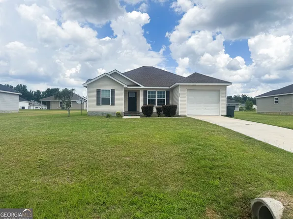 6005 Virginia Pine Ave, Statesboro, GA 30458