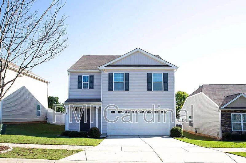 5 bed, 3.0 bath, 2406 sqft, $2,200 — Photo 1