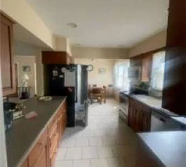 2105 W Brigantine Ave — Photo 3