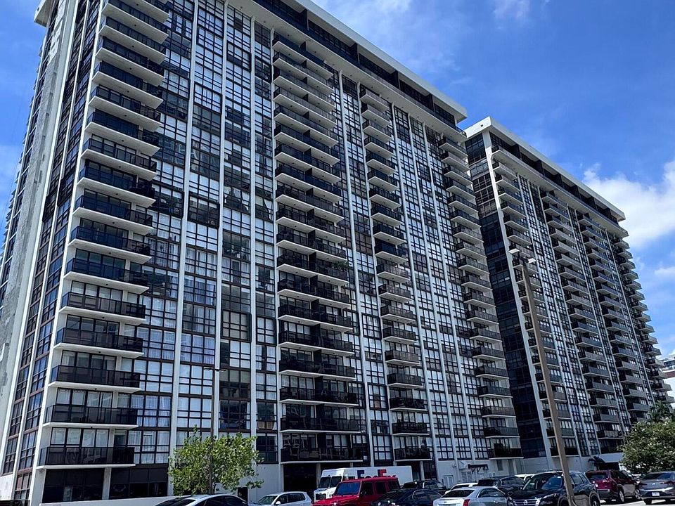 1st image of 600 NE 36TH Street #1112
