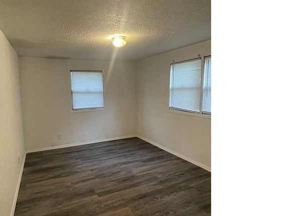 4th image of 2912 W Melody Ln