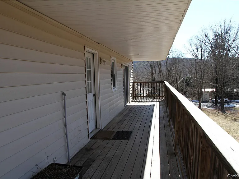 11 John Taylor Dr #A — Photo 2