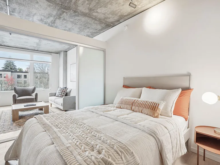 Splash Apartments — Photo 14