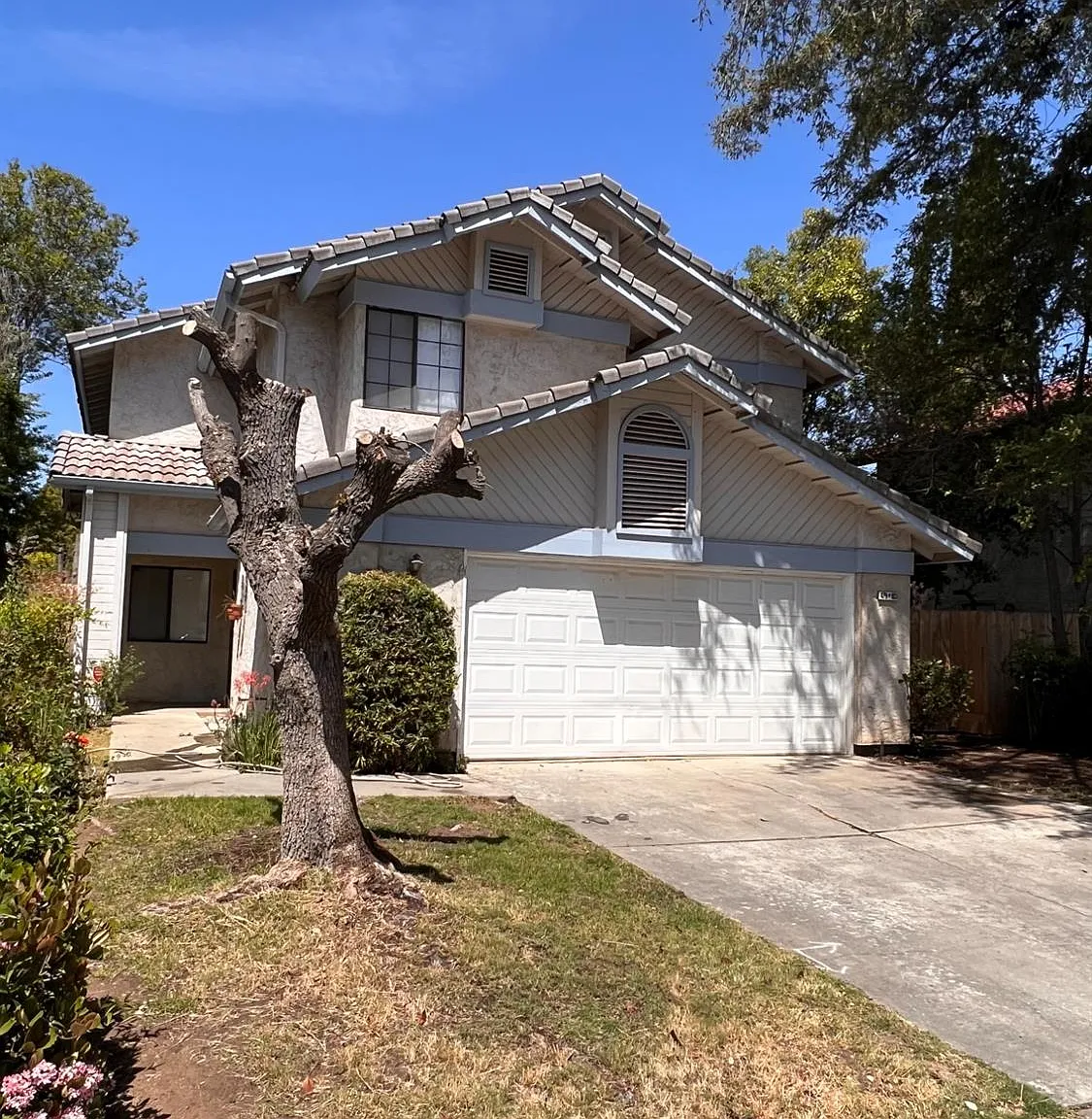 3 bed, 1655 sqft, $2,395 — Photo 1