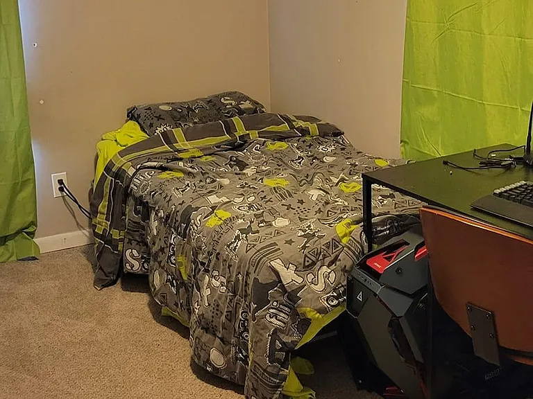 2nd Bedroom