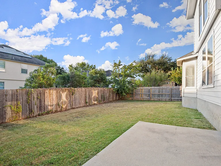 10105 Wind Cave Trl — Photo 22