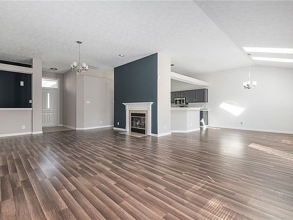 5th image of 5356 Deer Creek Dr