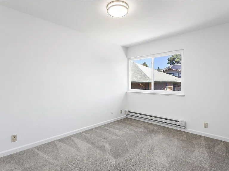 1504 Alameda Ave #D - 2 bedroom | 1 bathroom — Photo 13