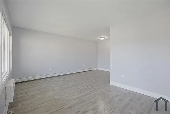 1 bed, $1,300 — Photo 3