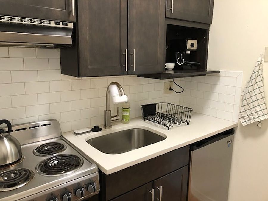 1st image of 1611 South St APT 3R