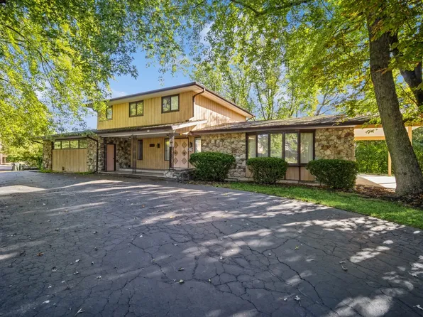 409 N Schoenbeck Rd, Prospect Heights, IL 60070