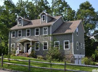 8 Kenwood St, East Setauket, NY 11733