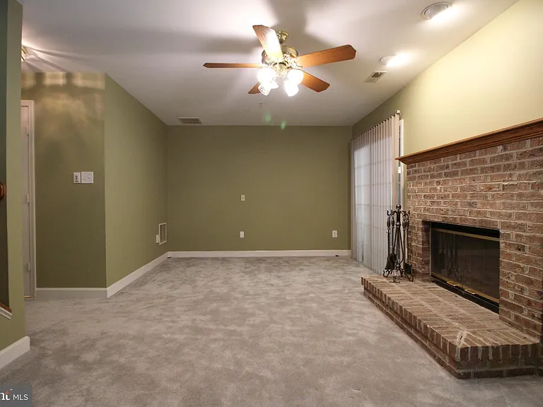 6032 Kelsey Ct — Photo 25