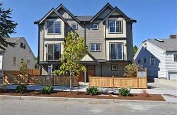 1st image of 9613A Roosevelt Way NE