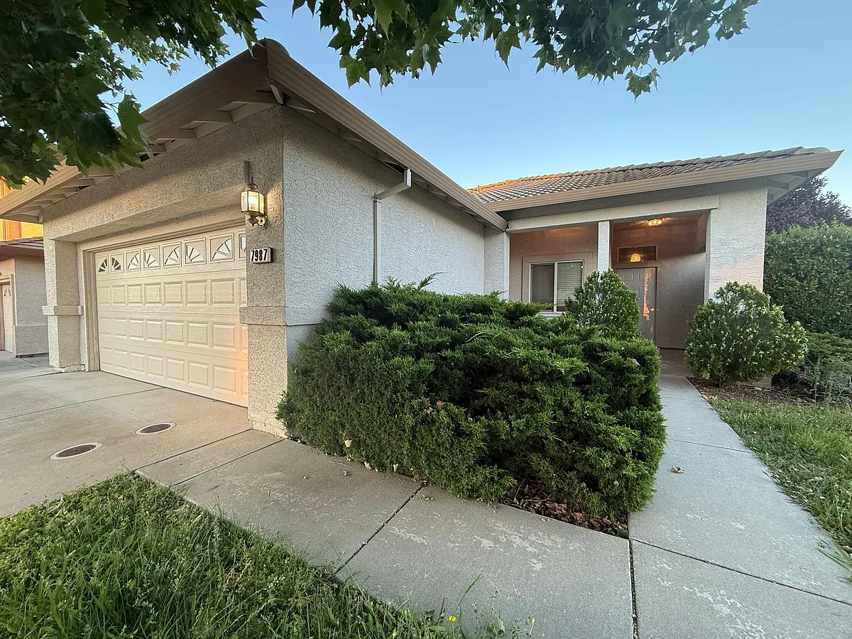 Building Photo - 7987 Kelvedon Way