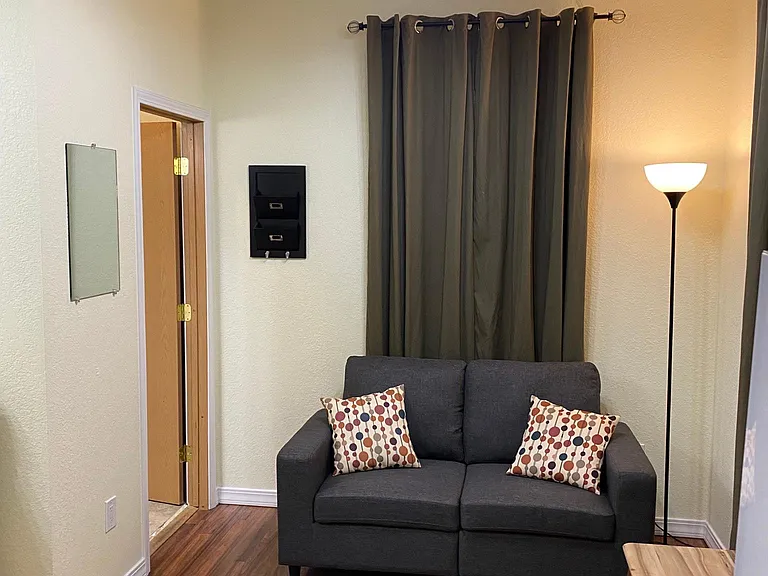 345 Main St #8 — Photo 7